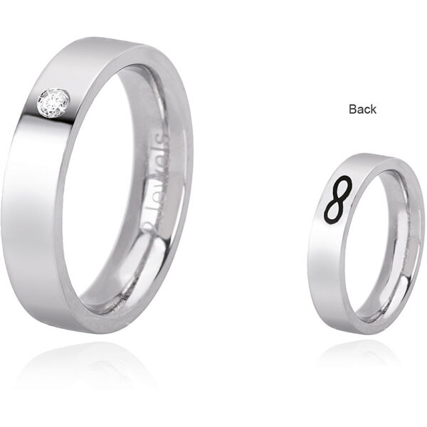 Anello Donna 2Jewels Love Rings 221068-11 realizzato in acciaio. Misura 11. L'anello presente un cristallo e il simbolo dell'infinito sul retro