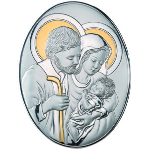 Pannello Sacro Ovale Sacra Famiglia Valenti 82005 7L realzzato in argento laminato e oro con retro in legno che raffigura la Sacra Famiglia. Dimensioni 35x45 cm.